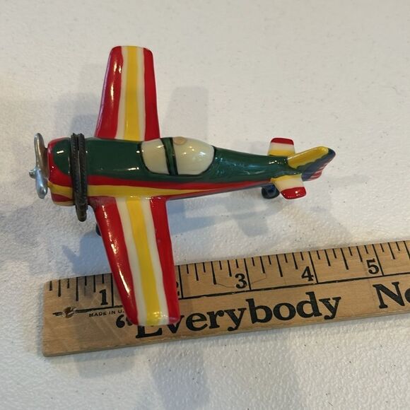Stunt flyer airplane with little guy trinket box - Picture 7 of 8